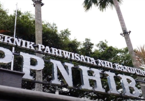 sekolah tinggi pariwisata bandung